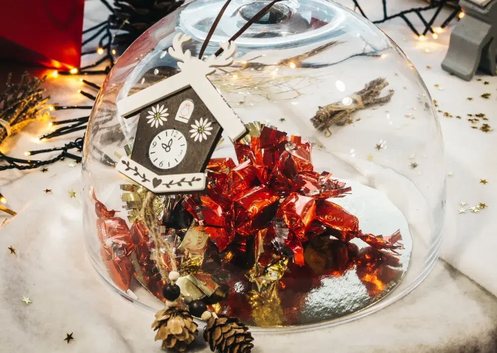 Décor chocolaté de la chasse au trésor, photo publiée pour L’enquête magique des lutins