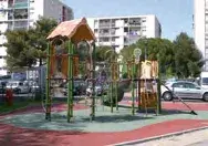 Jeux HLM La Frayère, chemin des Rainettes à Cannes — archive du guide municipal de 2017