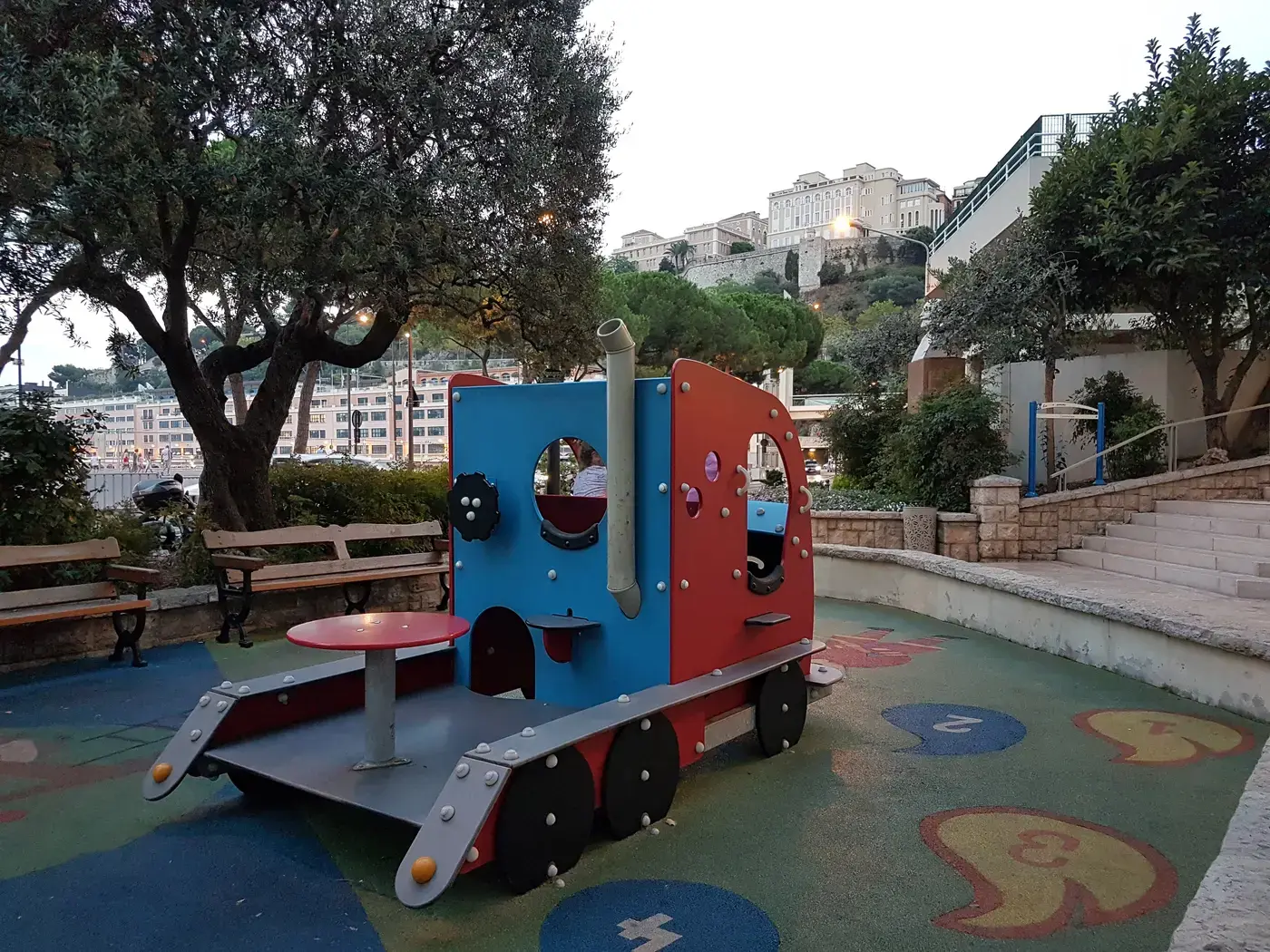 Camion de pompiers de l’aire de jeux Princesse-Caroline à Monaco